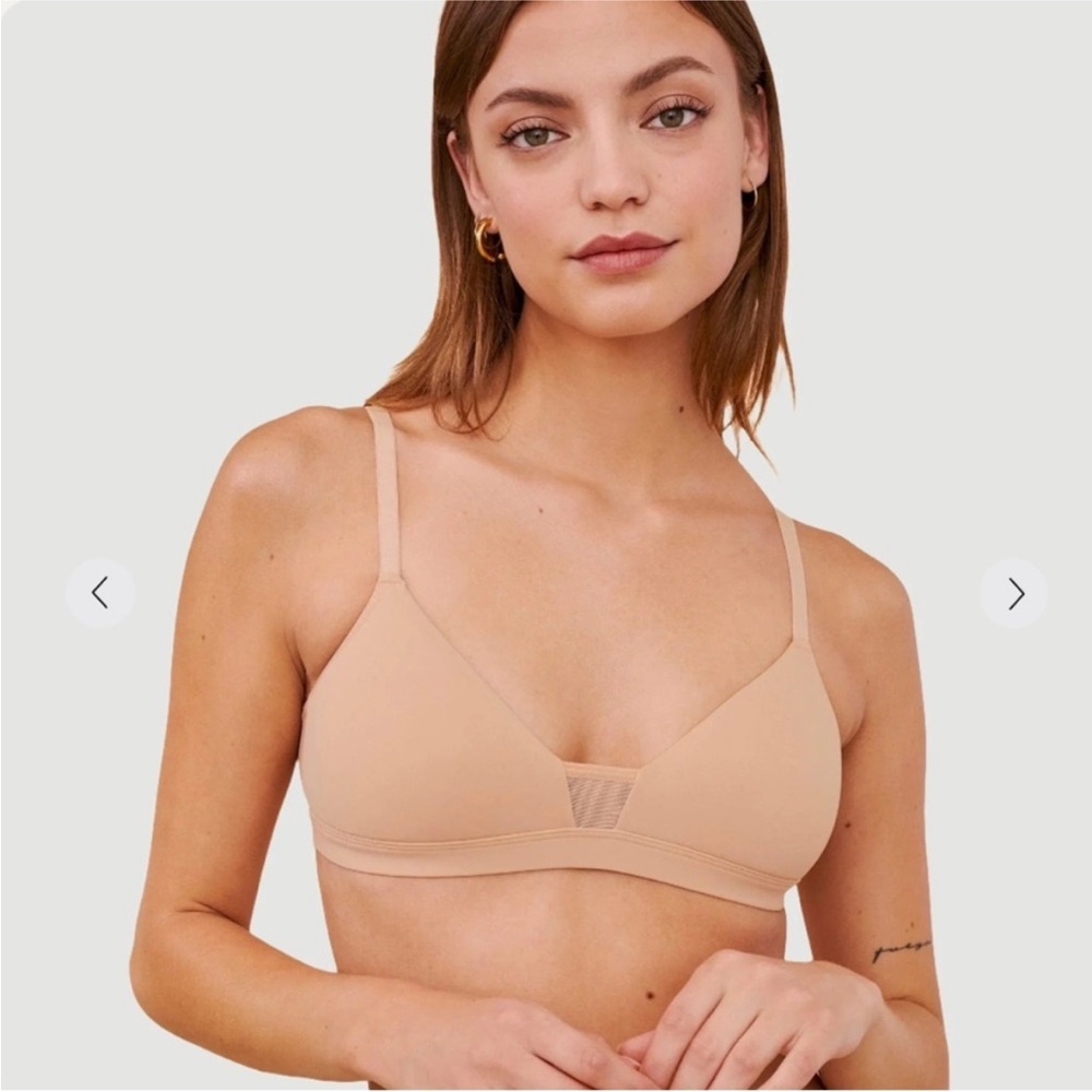 Pepper Feelgood Wire Free T-Shirt Bra Size XS Buff Beige Tan Cream 32AA 32A 32B